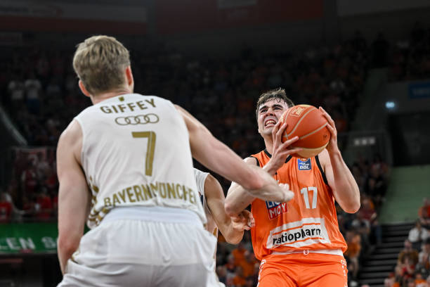 轻活力与英 轻活力与英