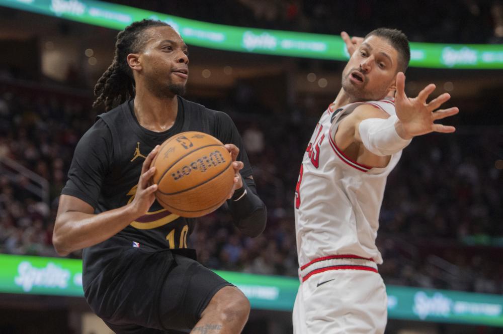 钱不够花 钱不够花