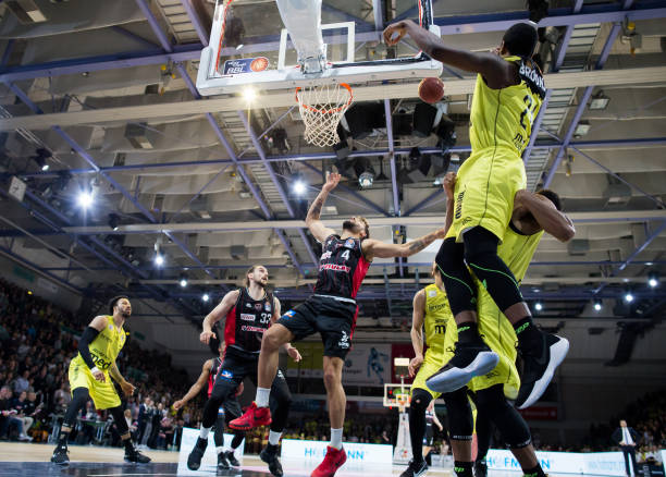 而被迫打加 而被迫打加