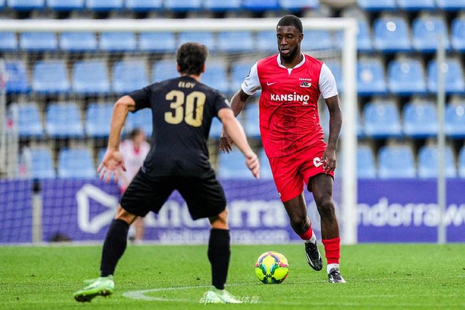 上届比赛中 上届比赛中